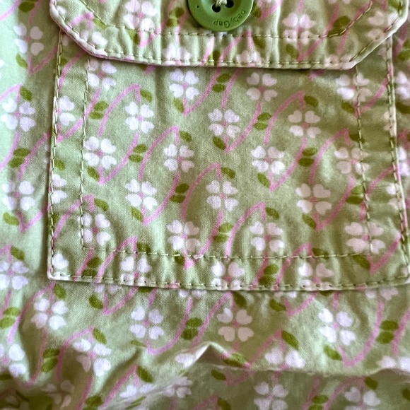 💕💚💕An adorable set of matching shorts and shirt. GAP 18-24M - Picture 3 of 17